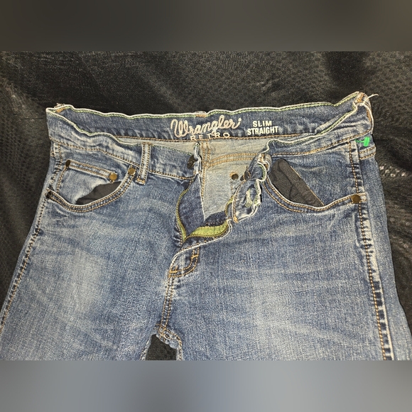 Wrangler Women's Classic Boot Cut Slim Straight Blue Jeans - Picture 5 of 6